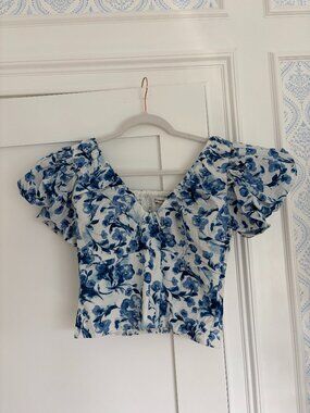 Abercrombie & Fitch Blue and White Floral Top Blouse